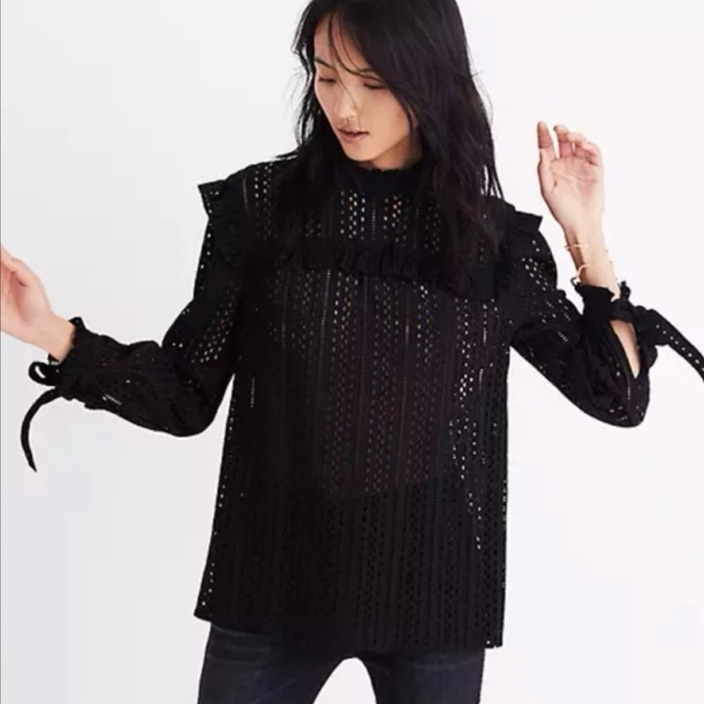 Madewell Eyelet Mockneck Ruffle Top in Black - Size Small